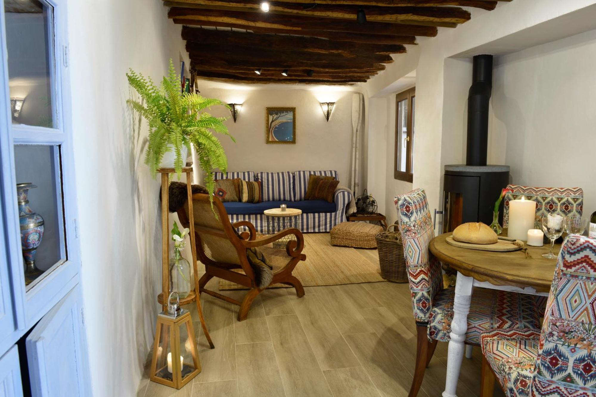 Casa Mona- Andalucian Mountain Village Getaway 圭哈尔谢拉 外观 照片